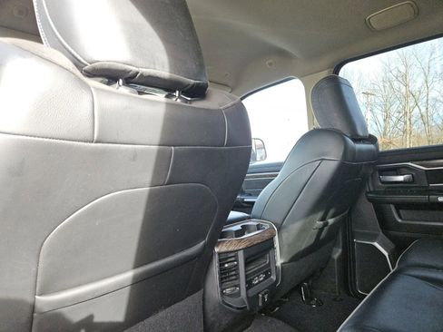 Used 2019 RAM 3500 Laramie image 9
