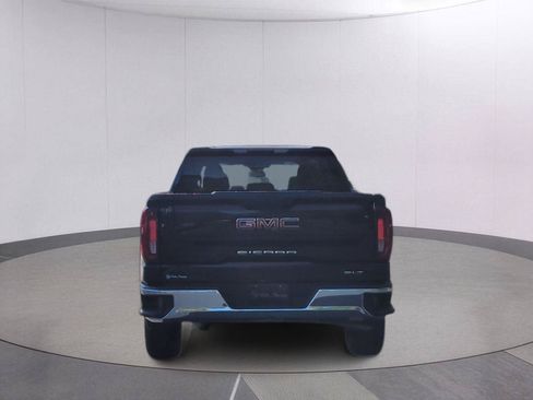 Used 2024 GMC Sierra 1500 SLT AWD/4WD image 4