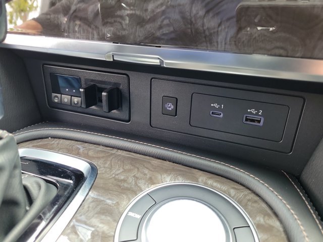 Used 2022 Nissan Armada Platinum w/ Captain's Chairs Package RWD image 33