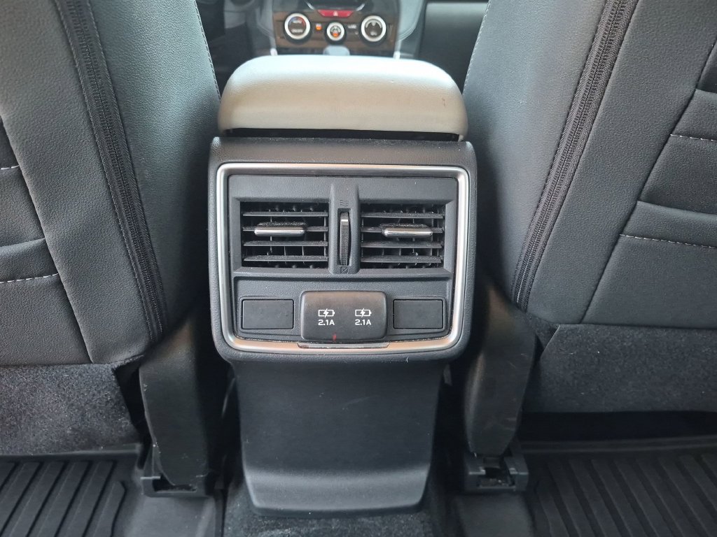 Used 2023 Subaru Forester Premium AWD/4WD image 39