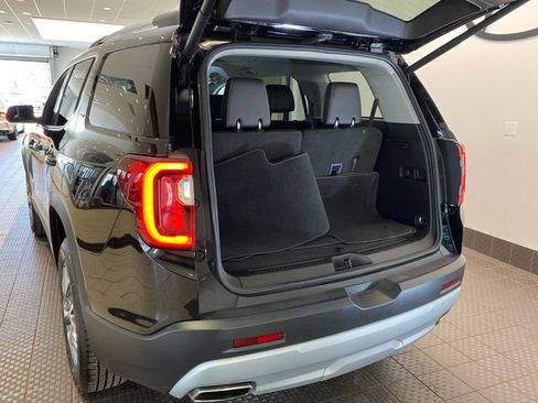Used 2023 GMC Acadia SLT image 26