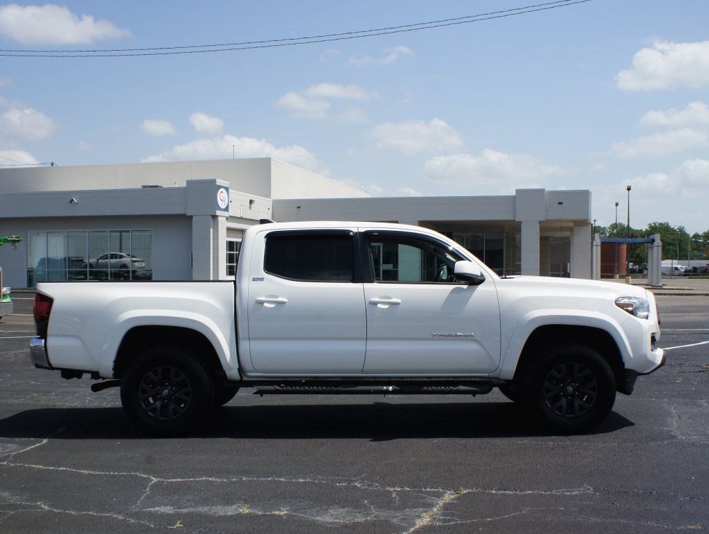 Used 2021 Toyota Tacoma SR5 RWD image 19