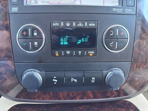 Used 2014 GMC Yukon Denali AWD/4WD image 17