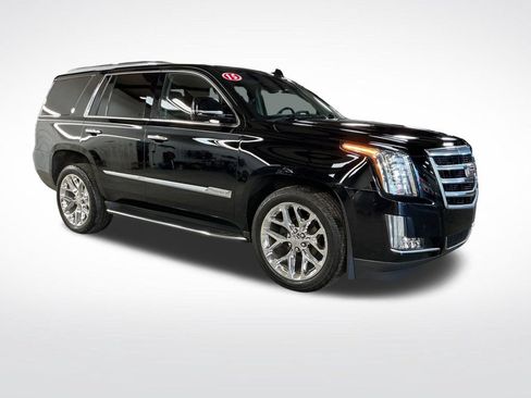 Used 2015 Cadillac Escalade Luxury AWD/4WD image 8