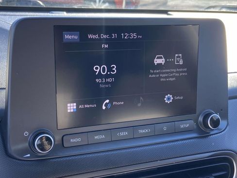 Used 2023 Hyundai Kona SE image 18