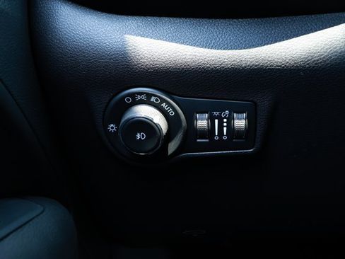 New 2026 Jeep Compass Latitude AWD/4WD image 15