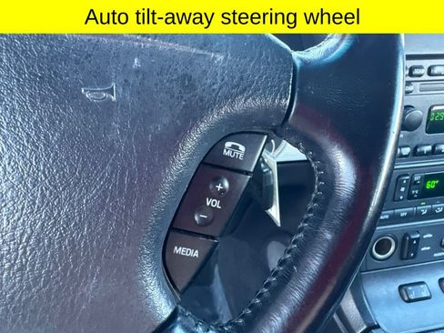 Used 2004 Ford Thunderbird RWD image 15
