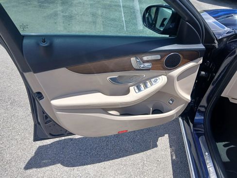 Used 2020 Mercedes-Benz C 300 Sedan image 12
