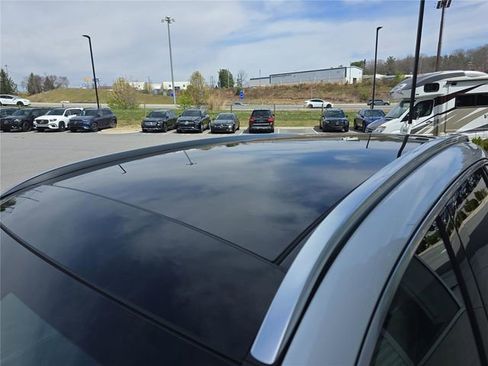 New 2026 Mercedes-Benz GLC 300 4MATIC image 12