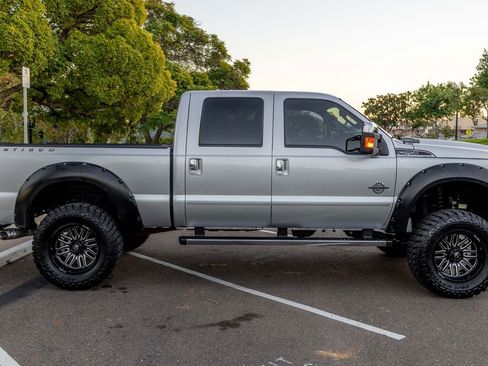 Used 2015 Ford F250 Platinum w/ FX4 Off-Road Package image 3