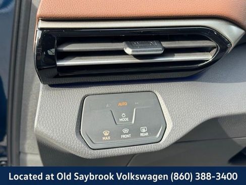 Certified 2023 Volkswagen ID.4 Pro image 32