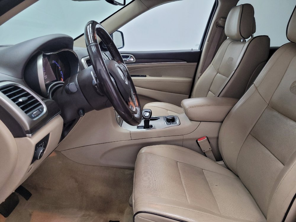 Used 2014 Jeep Grand Cherokee Overland w/ Advanced Technology Group AWD/4WD image 17