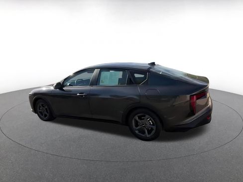 Used 2025 Kia K4 FWD image 9