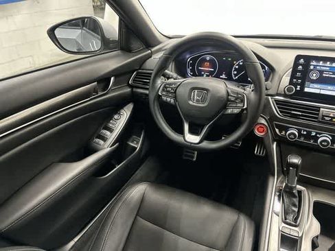 Used 2019 Honda Accord Sport image 12