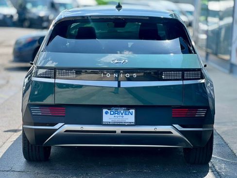 Used 2022 Hyundai Ioniq 5 SE w/ Cargo Package image 5