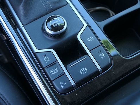 Used 2023 Kia Sorento SX FWD image 19