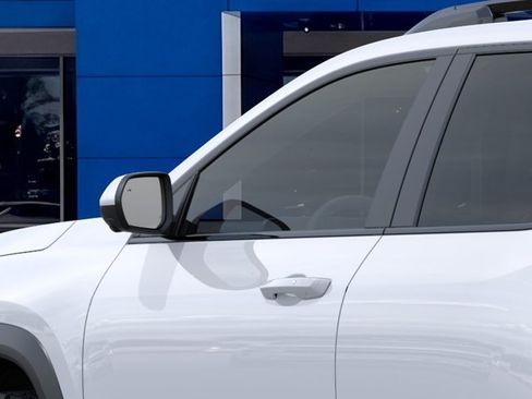 New 2026 Chevrolet Equinox ACTIV w/ Convenience Package III FWD image 12