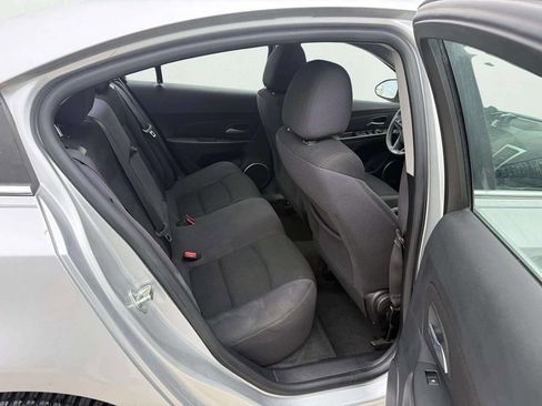 Used 2015 Chevrolet Cruze LT w/ Sun And Sound Package FWD image 13