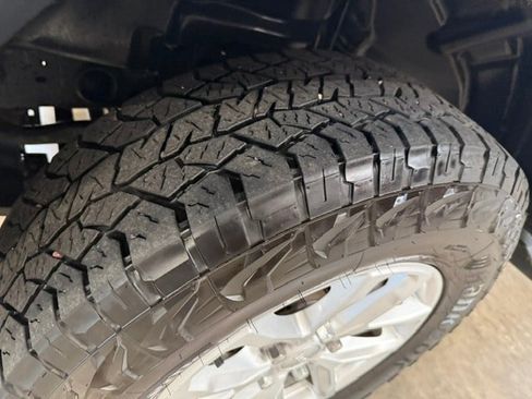 Used 2023 Jeep Wrangler Unlimited Sport AWD/4WD image 42