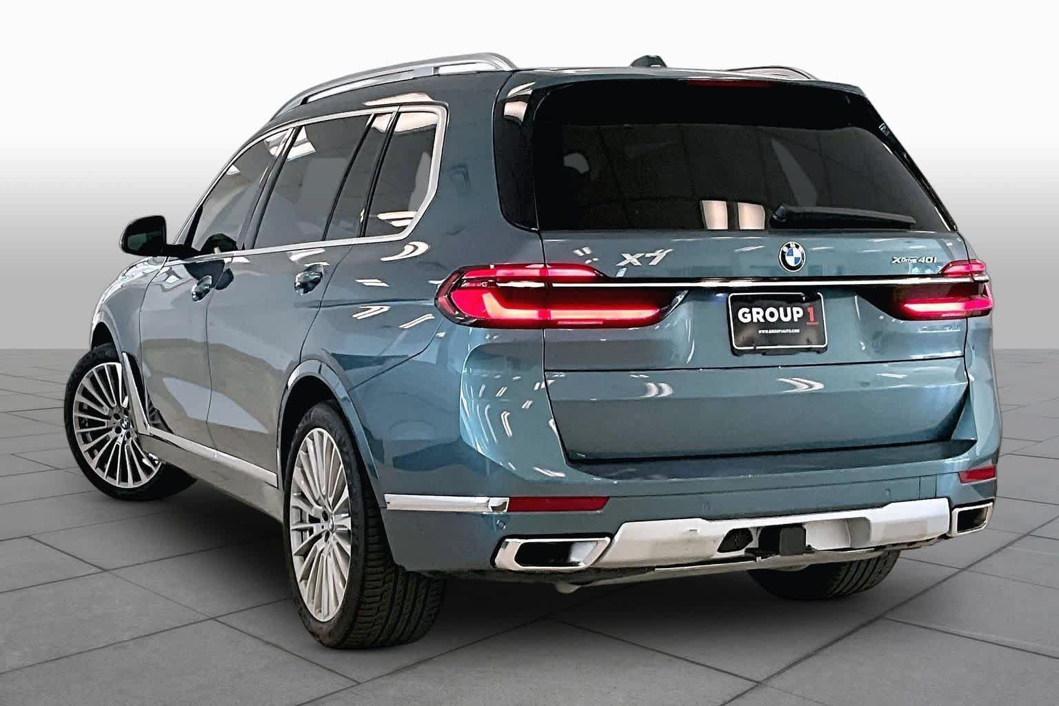 Used 2025 BMW X7 xDrive40i AWD/4WD image 11