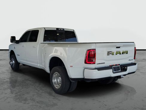 New 2026 RAM 3500 Laramie AWD/4WD image 3
