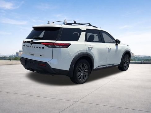 Used 2022 Nissan Pathfinder SV w/ SV Premium Package FWD image 5