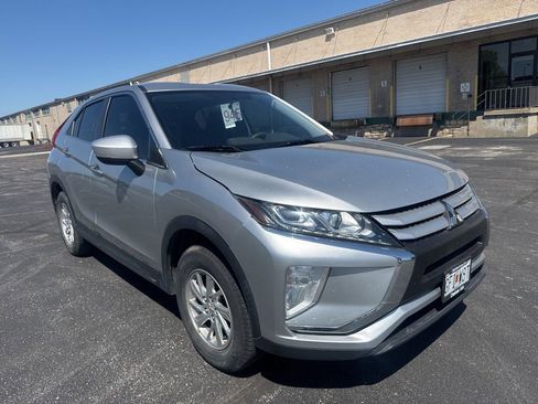 Used 2018 Mitsubishi Eclipse Cross ES image 3