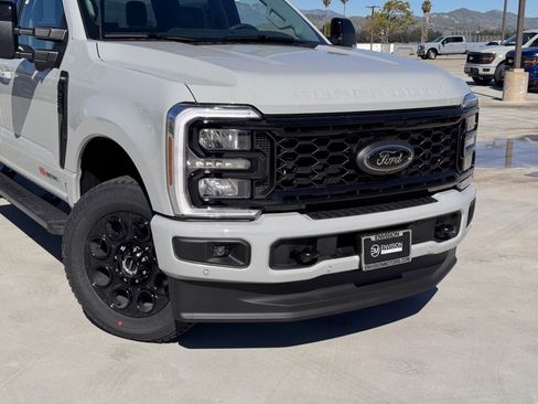 New 2026 Ford F250 4x4 Crew Cab Super Duty image 3