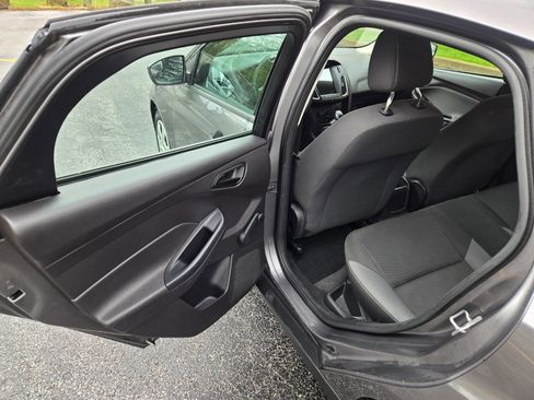 Used 2012 Ford Focus S FWD image 30