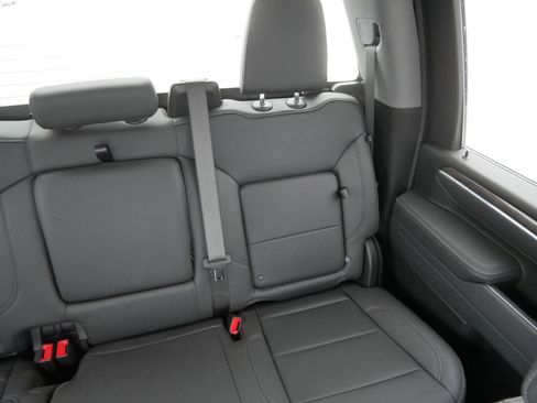 Certified 2025 Chevrolet Silverado 3500 LTZ w/ LTZ Convenience Package image 14