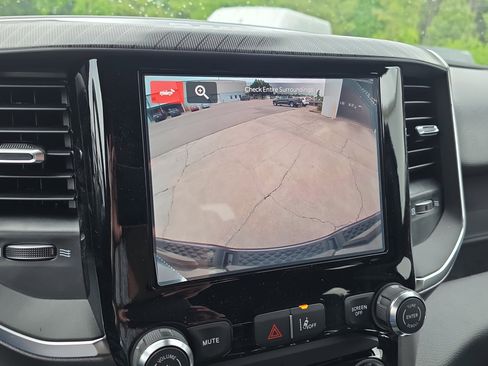 New 2026 RAM 1500 Express AWD/4WD image 20
