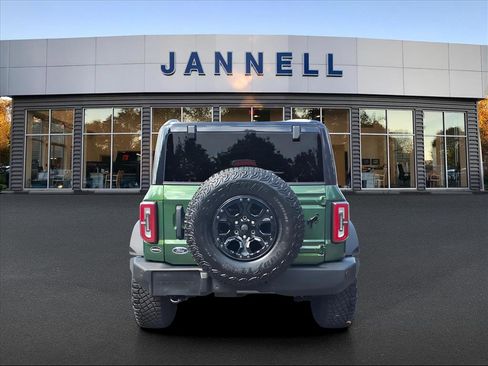 Used 2024 Ford Bronco Wildtrak image 5