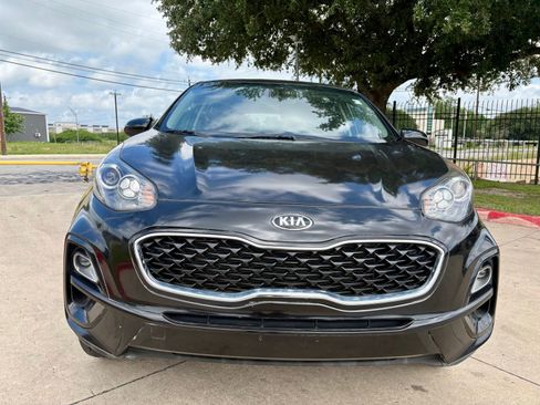 Used 2021 Kia Sportage LX AWD/4WD image 9