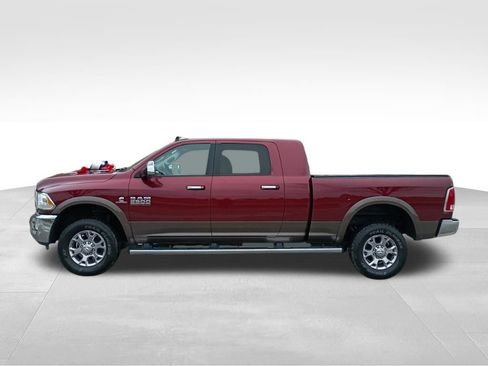 Used 2018 RAM 2500 Laramie image 2