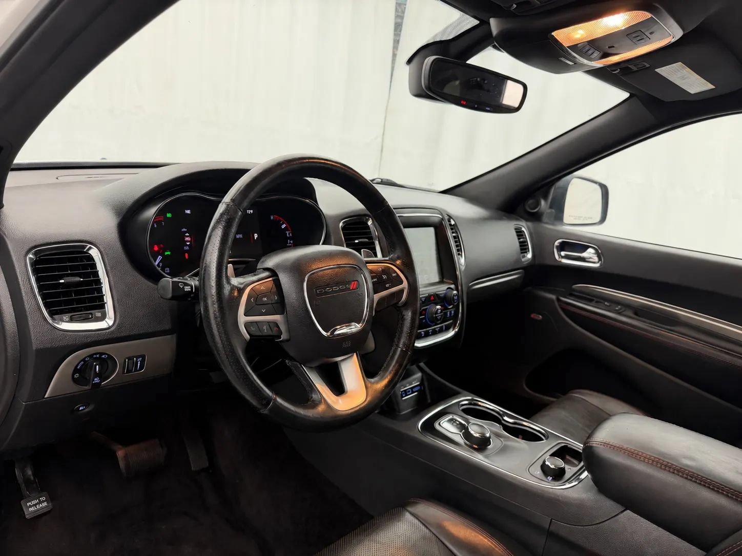 Used 2017 Dodge Durango R/T w/ Blacktop Package AWD/4WD image 4