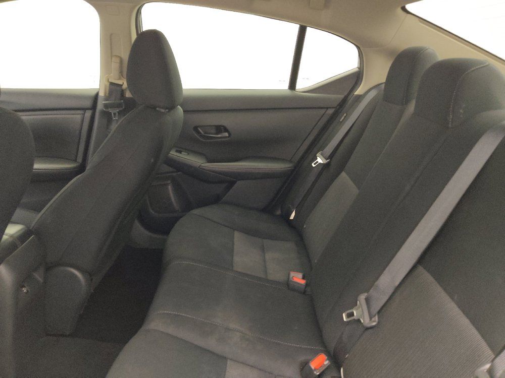 Used 2025 Nissan Sentra SV FWD image 18