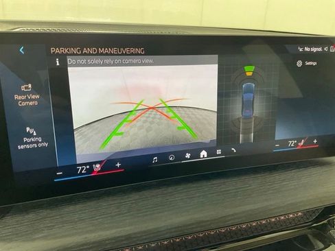 Certified 2025 BMW 330i xDrive Sedan w/ Premium Package AWD/4WD image 14
