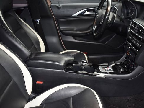 Used 2018 INFINITI QX30 Sport w/ Sport Leather Package image 24