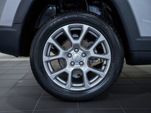 Certified 2022 Jeep Compass Latitude AWD/4WD image 13