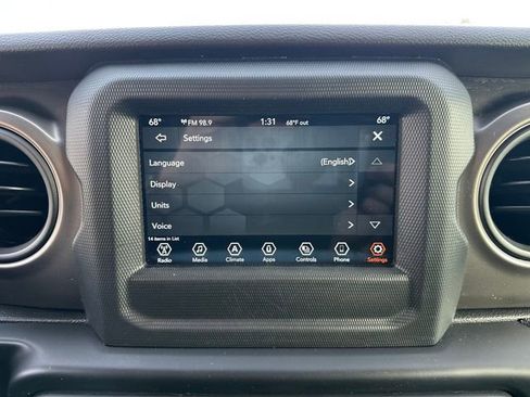 Used 2021 Jeep Wrangler Sport S image 28