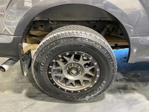 Used 2017 Ford F150 XLT w/ Equipment Group 301A Mid image 8