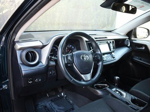 Used 2017 Toyota RAV4 XLE w/ Carpet Mat Package image 14