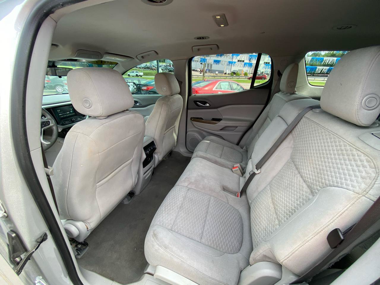 Used 2017 GMC Acadia SLE FWD image 13