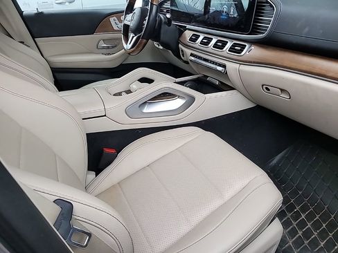 Used 2022 Mercedes-Benz GLS 450 4MATIC image 14