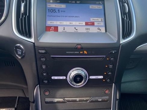 Used 2019 Ford Edge Titanium w/ Cold Weather Package AWD/4WD image 8