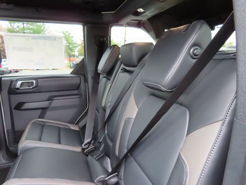 New 2025 Ford Bronco Outer Banks image 19