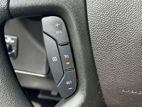 Used 2025 Chevrolet Express 3500 LT w/ LT Preferred Equipment Group RWD image 16