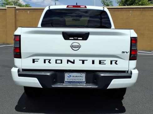 Used 2022 Nissan Frontier SV RWD image 6
