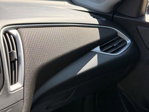 Used 2024 Chevrolet Malibu LT w/ Sport Edition image 20