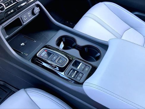 Used 2024 Honda Pilot EX-L image 17
